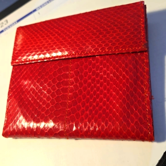 Authentic snakeskin wallet (Venom Red) - Picture 2 of 3